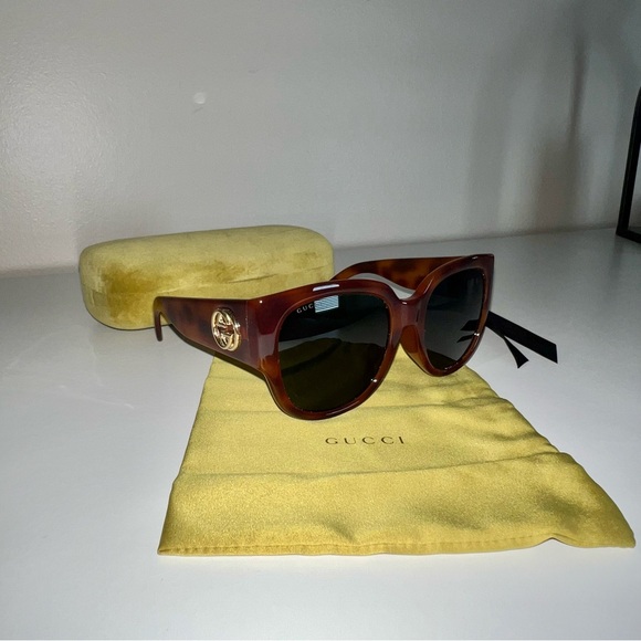 Authentic Gucci Tortoise Shell Logo Sunglasses